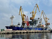 Вантажообіг морських портів України за квітень склав 10 млн тонн
