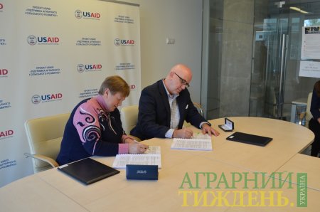 Український кооператив отримав фінансування від USAID на обладнання для відгодівлі бичків