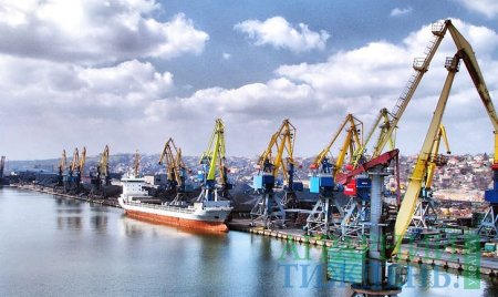 За 10 місяців 2018 р. вантажообіг в портах Україги склав понад 108 млн. тонн