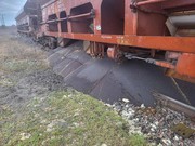 На польському кордоні з українських зерновозів висипали «транзитний» ріпак
