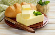 Ціни на молочні продукти: попит падає, виробники запускають акції, а імпорт із ЄС посилює конкуренцію