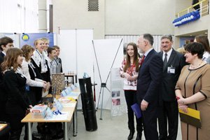 Друга Всеукраїнська виставка-звіт дитячої творчості «Країна юних майстрів»