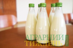 Крестьяне обвиняют Староконстантиновский молокозавод в неуплате за поставленное молоко
