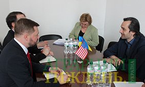 Держпродспоживслужба та Агентство зменшення загрози США обговорили підвищення біобезпеки в Україні