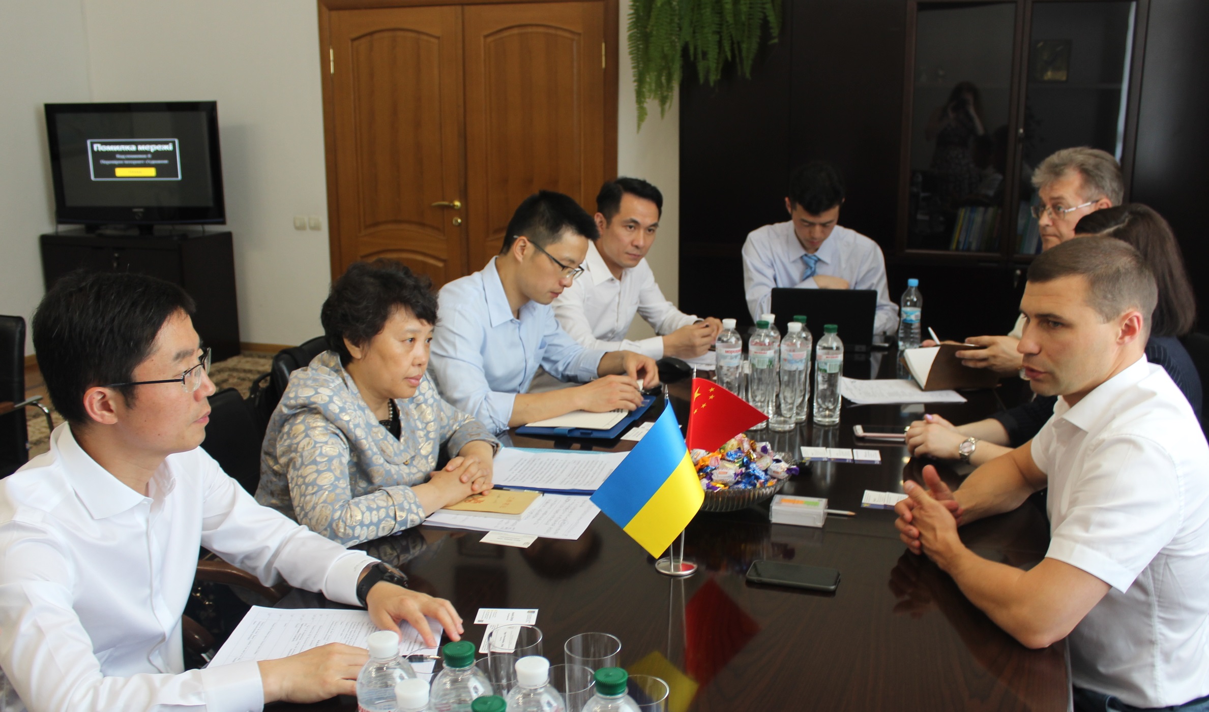 В Україні розпочала роботу місія КНР з оцінки системи державного контролю за виробництвом яловичини