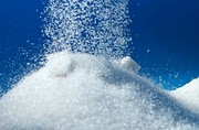 Чому ціна на цукор у світі знижується, а в Україні зростає?