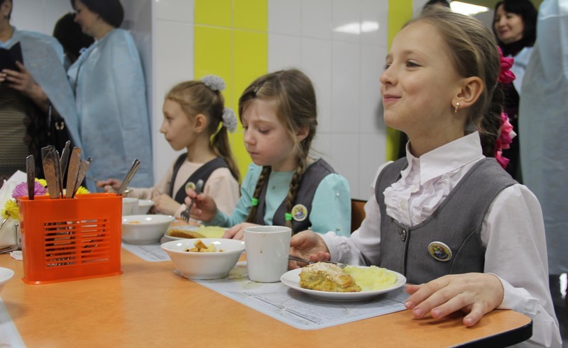 На Вінниччині представники ОДА, Держпродспоживслужби та освітяни обговорили питання безпечного та якісного харчування дітей в навчальних закладах