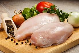 Крупнейший производитель курятины сообщил, повлиял ли отказ от антибиотиков на цены