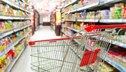 В Україні супермаркети та ринки почали створювати стратегічні запасів продуктів