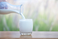 В Україні зростають ціни на молоко