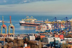 Названо топ-5 портів України, які за 8 місяців обробили 97 млн т вантажів