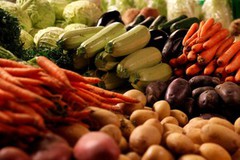 Скільки коштує зварити борщ: в Україні подешевшали овочі