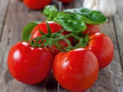 Україна б’є рекорди імпорту тепличних помідорів