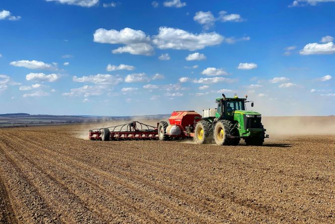 Весняна посівна-2021: В Україні посіяли майже 3 млн га ярих зернових культур
