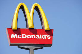 McDonald’s в Германии начал продавать бургеры в бумаге из травы