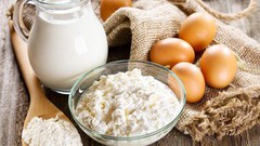В Україні зменшилось виробництво молока та яєць