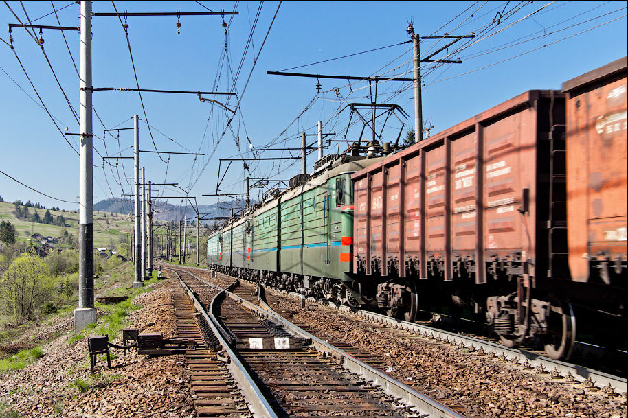 За 9 місяців 2017 року Укрзалізниця збільшила обсяги транзитних, імпортних та експортних вантажоперевезень