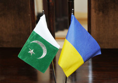 Україна зацікавлена у розширенні всебічного співробітництва з Пакистаном