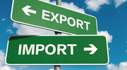 Через агресію росії український експорт знизився вдвічі, а імпорт – втричі