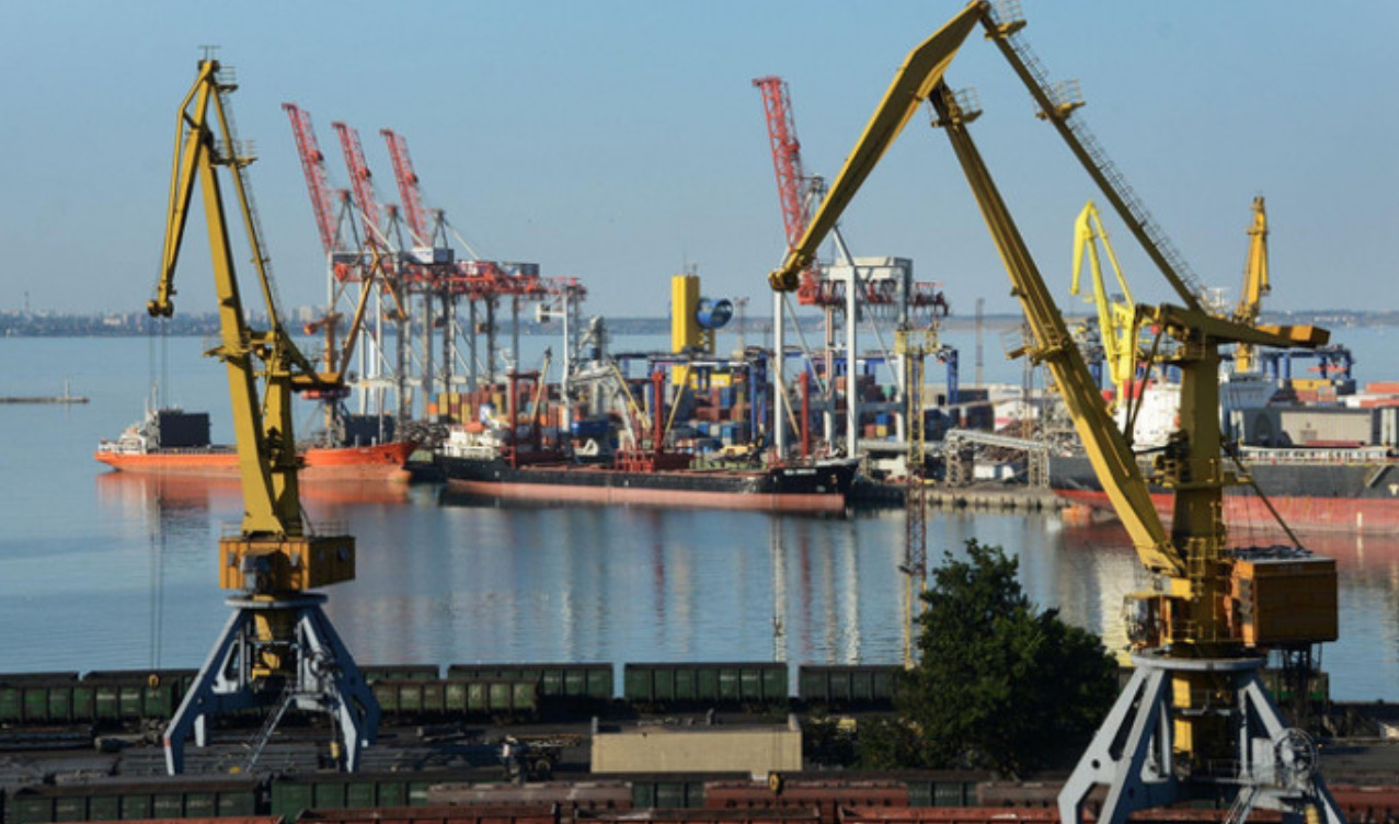 В портах України заблоковані близько 80 іноземних суден – АМПУ