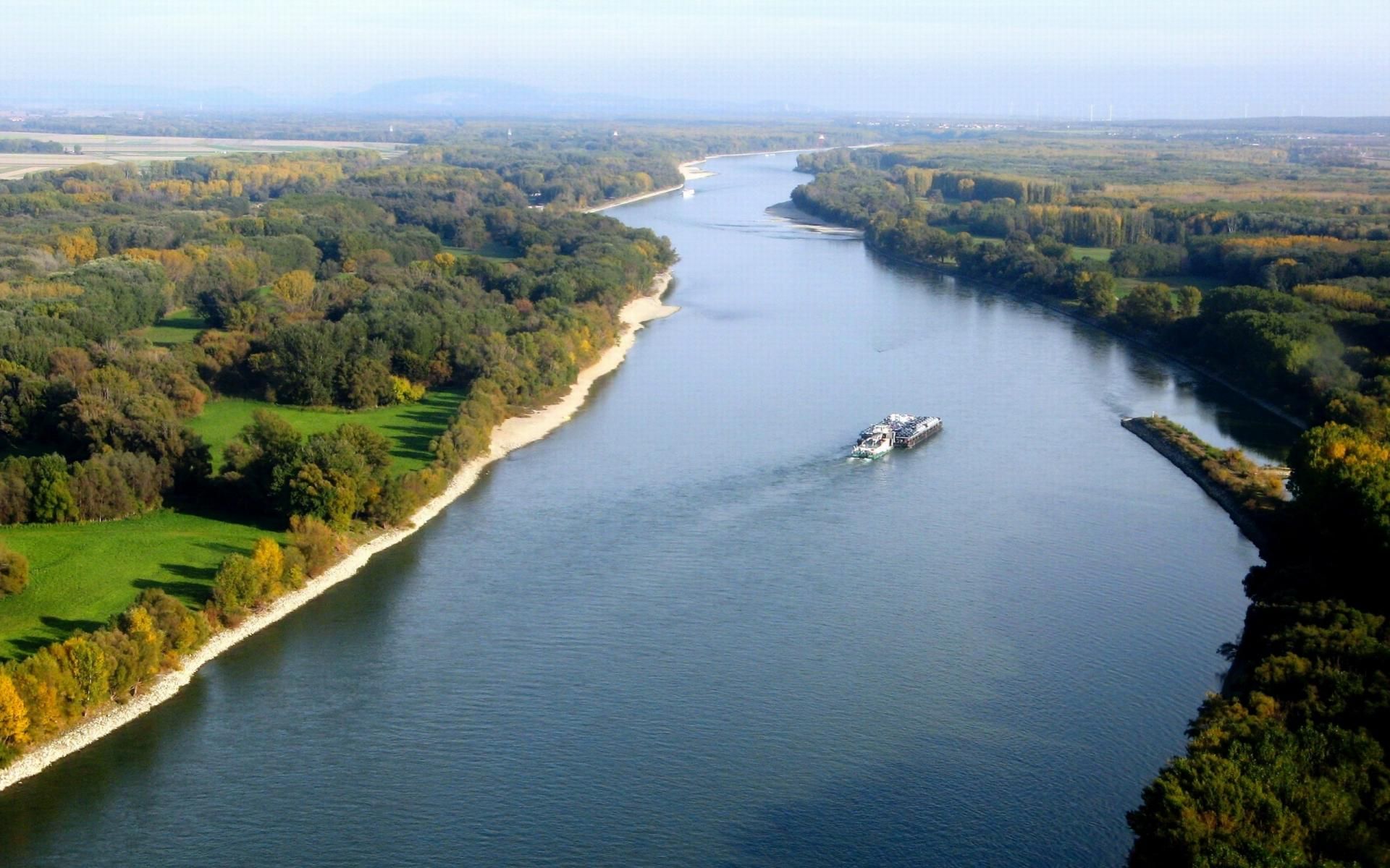 Порти на Дунаї збільшили відвантаження експортного зерна в 1,6 разу у травні