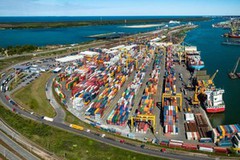 Хорватія пропонує свої порти для вивезення українського зерна. А порт Литви Клайпеда може потенційно щорічно перевантажувати до 10 млн тонн українського зерна