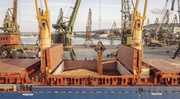 Україна стала більше перевозити зернових морем, аніж суходолом - УЗ