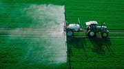 Уряд врегулював Порядок одержання посвідчення на право роботи з пестицидами