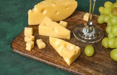 Після зимового спаду виробництво сирів в Україні не демонструє суттєвого відновлення